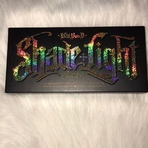 Kat Von D 🖤 SHADE + LIGHT 🖤  Eyeshadow Palette